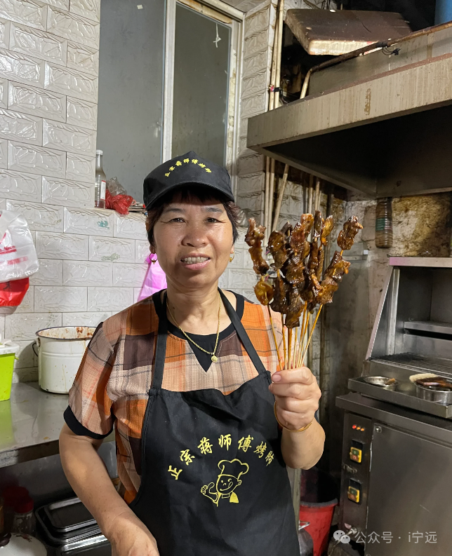 宁远的独特风味 —— 蒋师傅的 “烤肺”